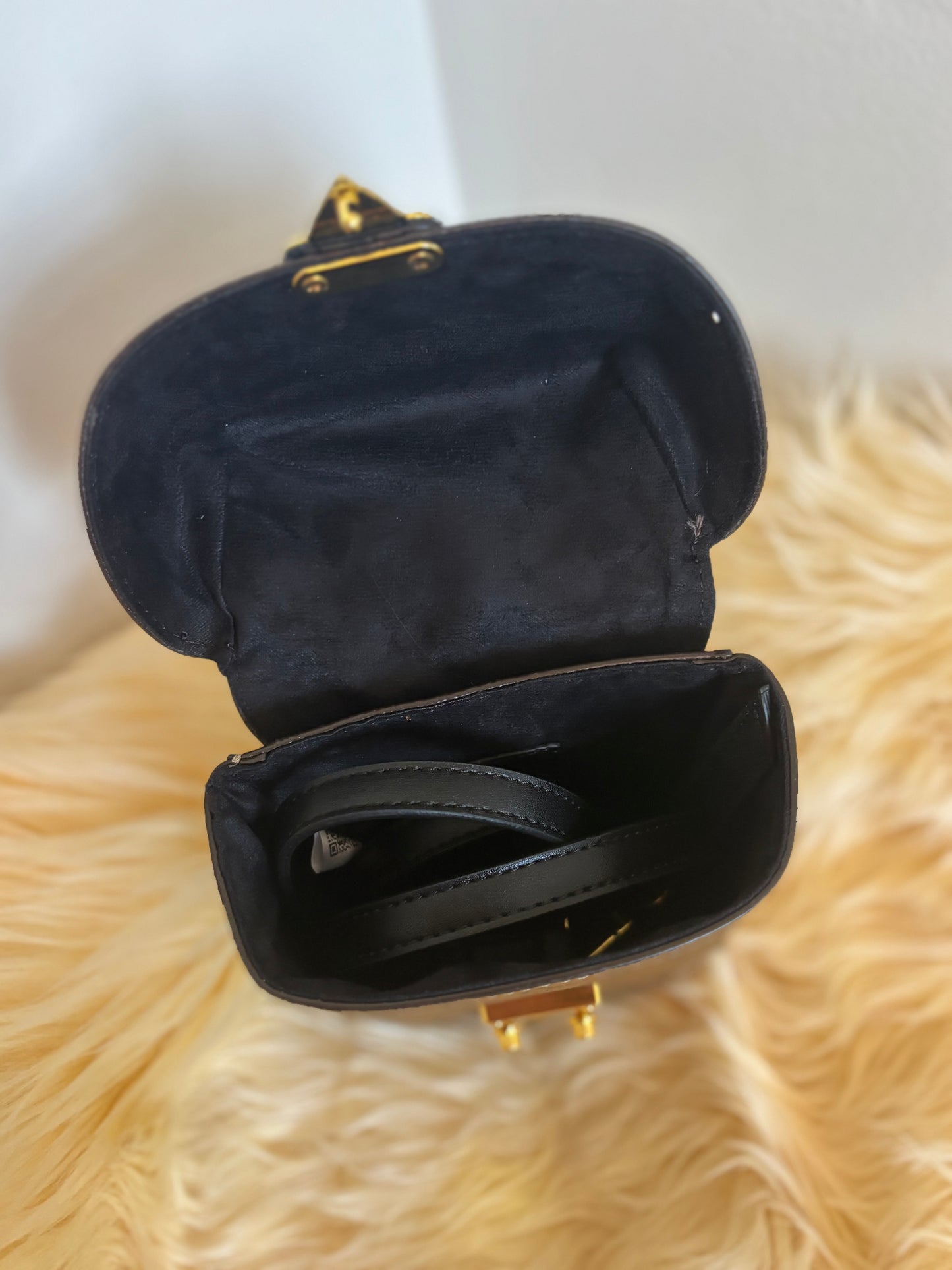 Luxe Top-Handle Mini Trunk โ Crossbody (Inspired) โจ๐