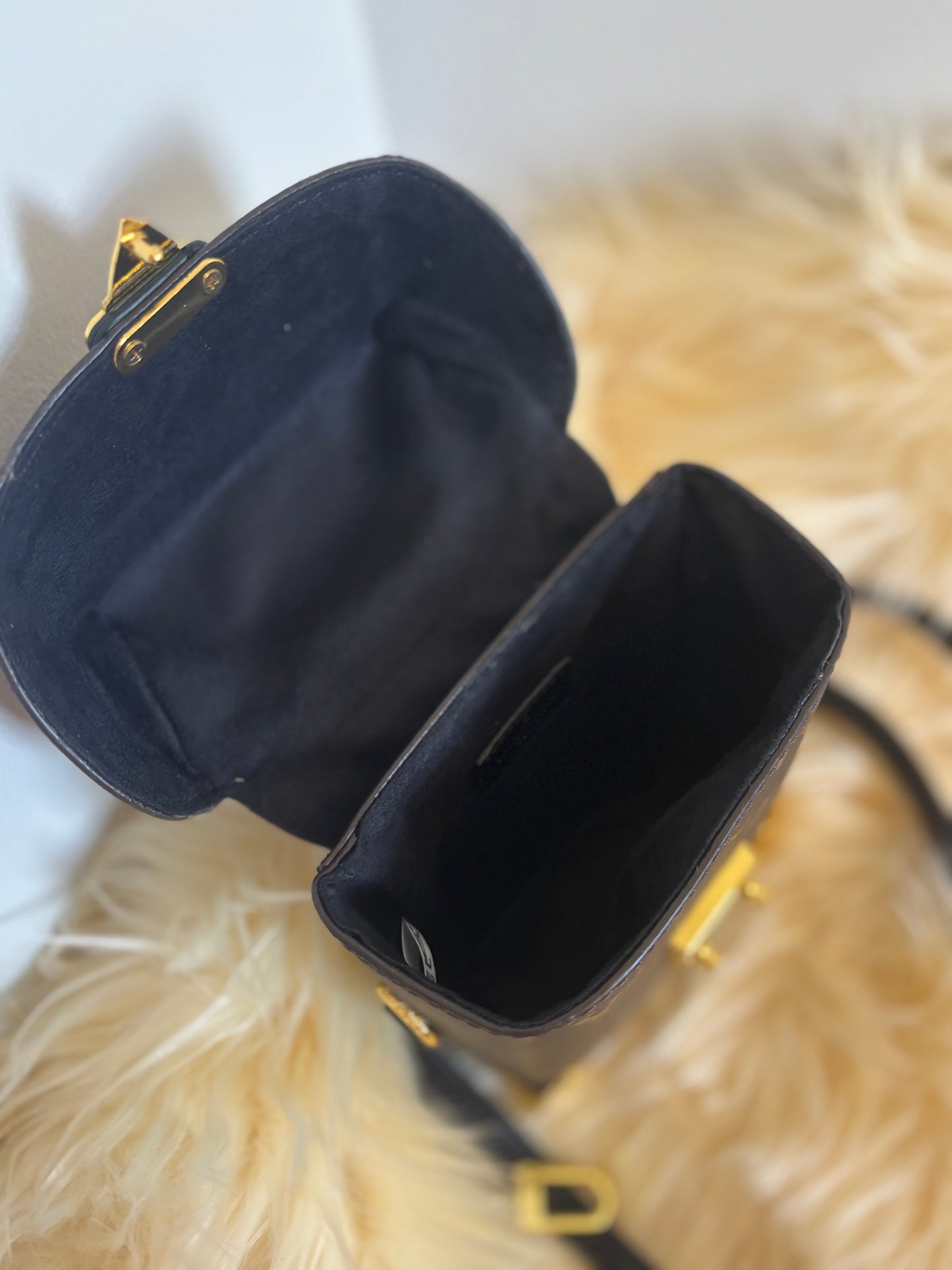 Glam Monogram Trunkette โ Crossbody (Inspired) ๐