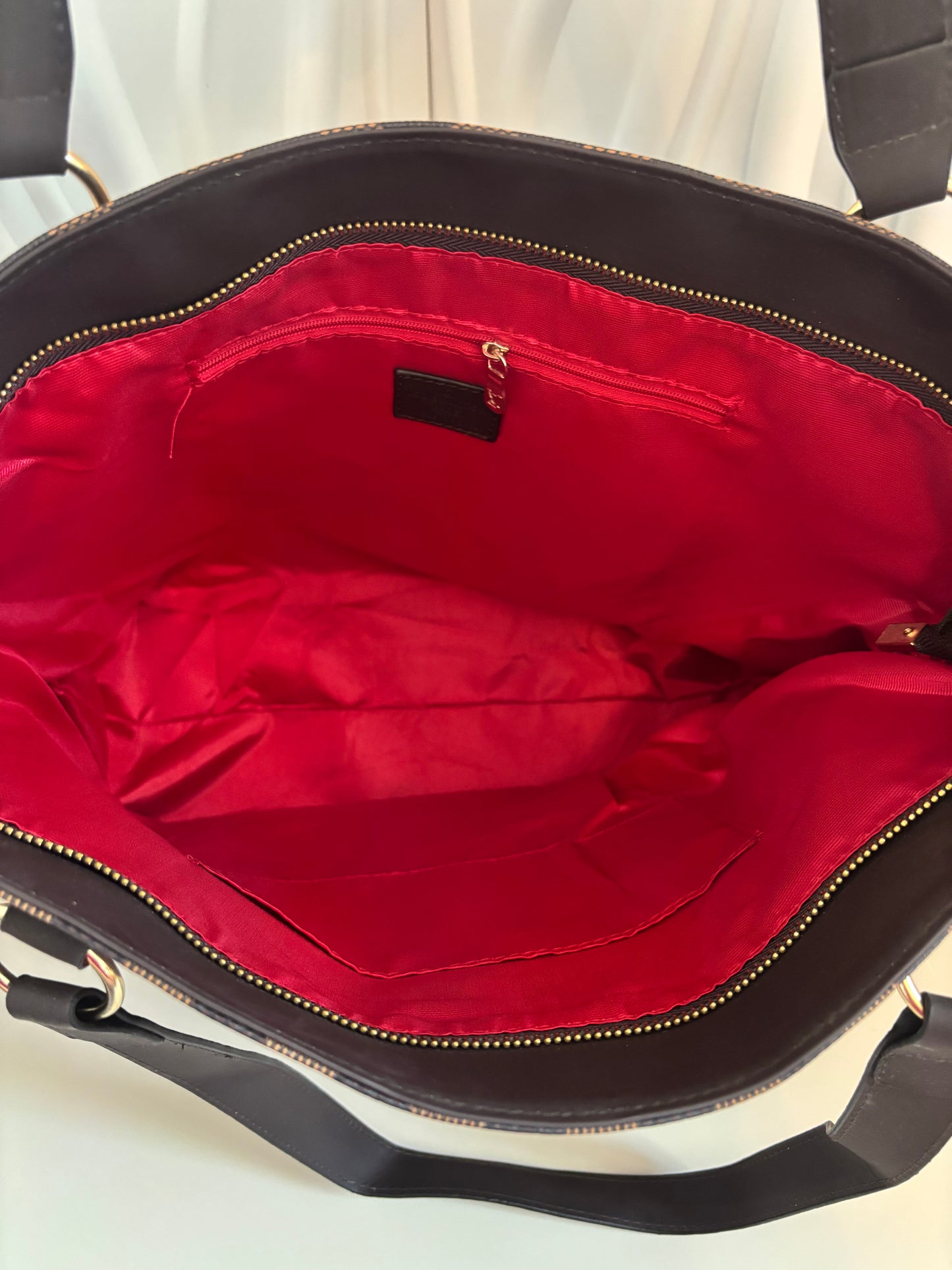 Chic Checkerboard Tote โ Red Lining (Inspired) โจ๐