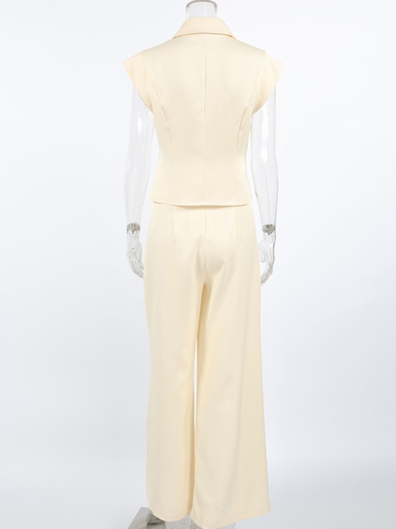 931bbda9-887e-4a64-9052-2fbee6a895c4-Max