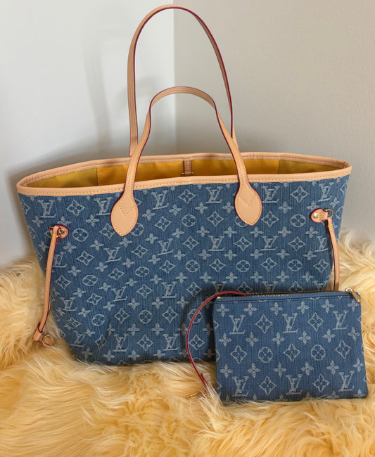 Chic Denim Monogram Tote + Wristlet — Inspired 💙👜