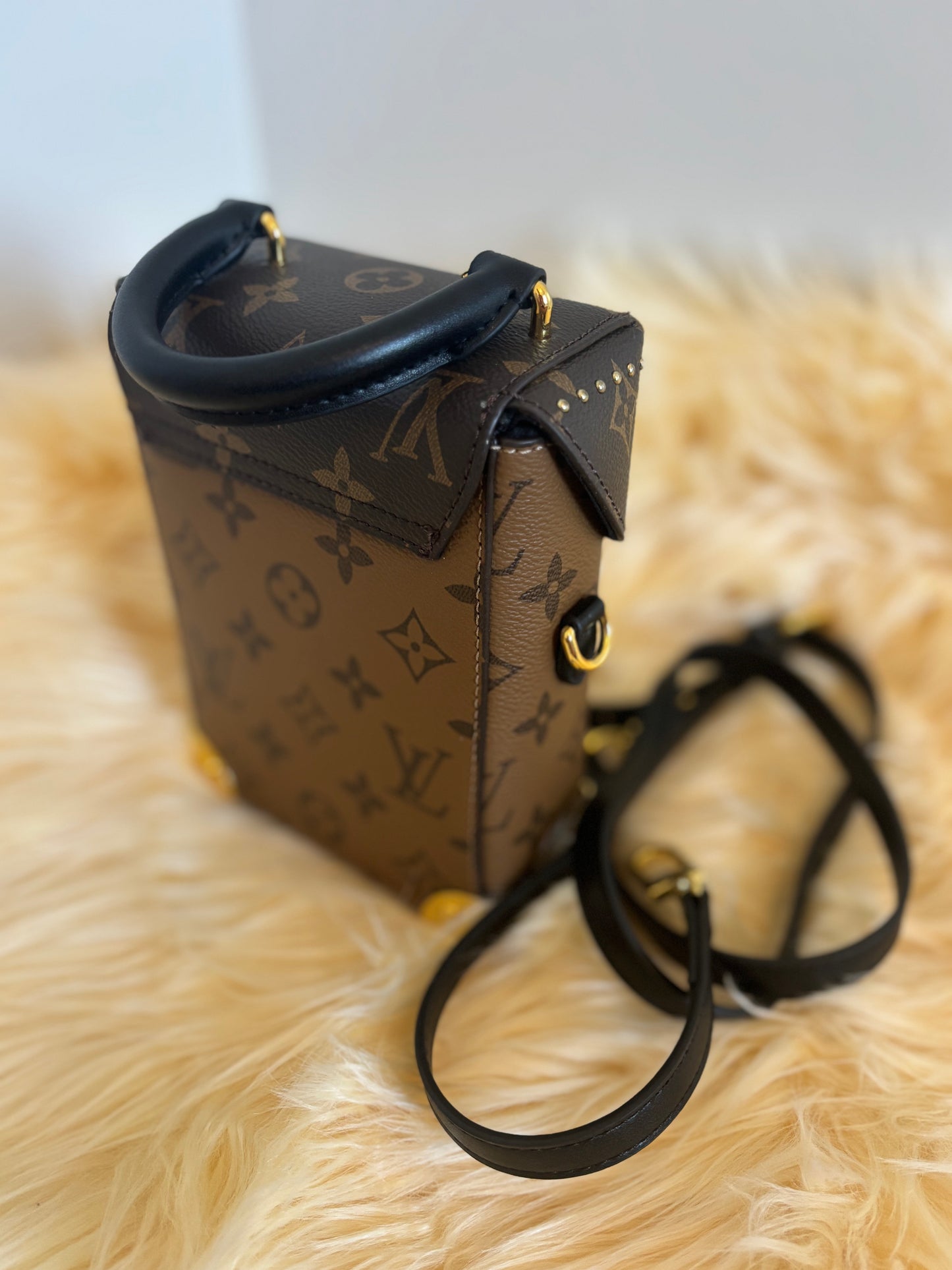 Luxe Top-Handle Mini Trunk — Crossbody (Inspired) ✨👜