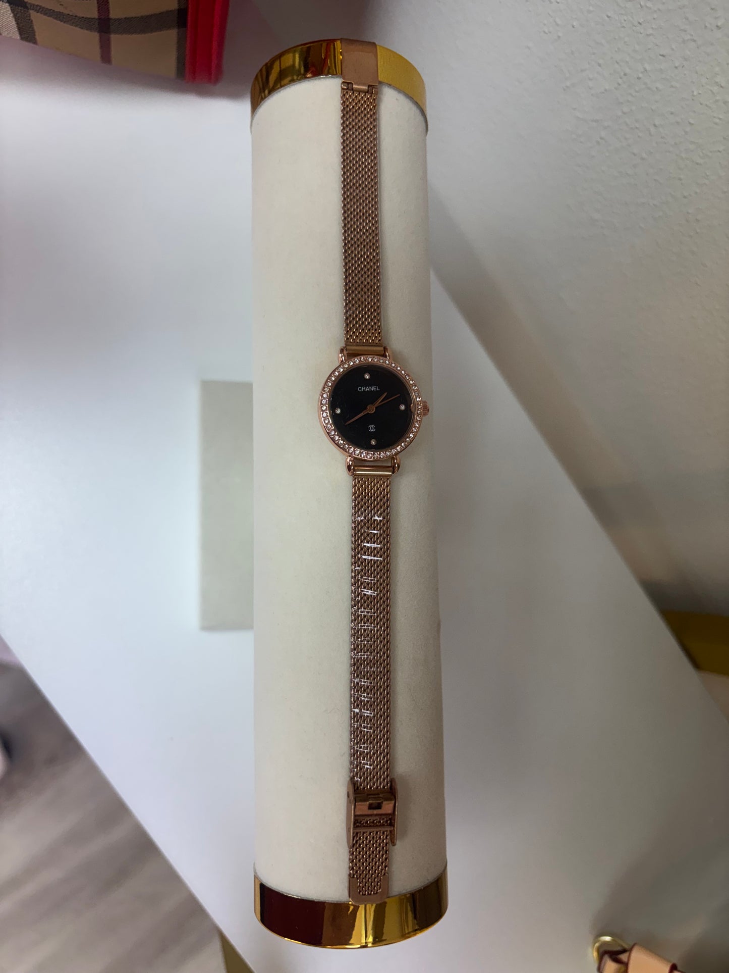 Inspired Rose Gold Crystal Mesh Watch – Black Dial